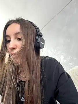 Snapshot of viviandaimond1 chatting on 11-13-25, 10:36 viviandaimond1 online show from 11-13-25, 10:36