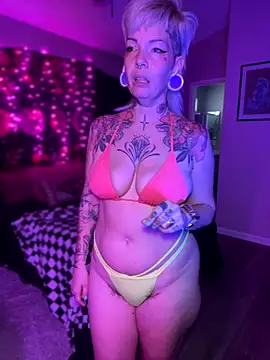 GoldieBakeman online show from 11-24-25, 05:56