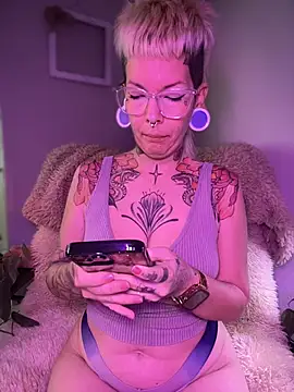 GoldieBakeman online show from 02-15-26, 06:59