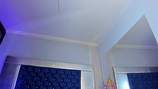 Eyleen Santos online show from 05-20-26, 07:31