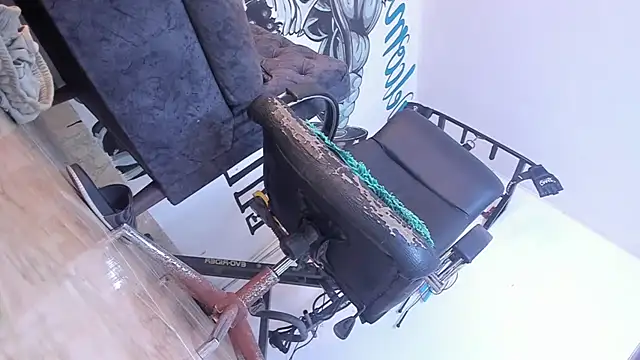 Eyleen Santos online show from 06-04-26, 07:53