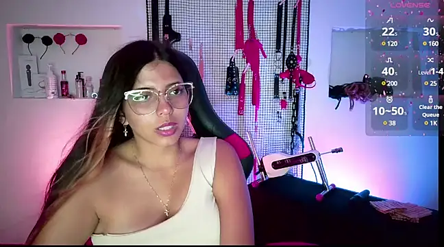 Snapshot of Megaan_Greey chatting on 02-01-25, 08:26 Megaan Greey online show from 02-01-25, 08:26