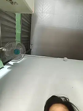 Snapshot of Hue87 chatting on 09-12-25, 08:53 Hue87 online show from 09-12-25, 08:53