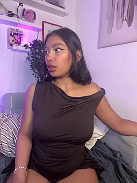 Isabella fasilier online show from 02-10-26, 12:37