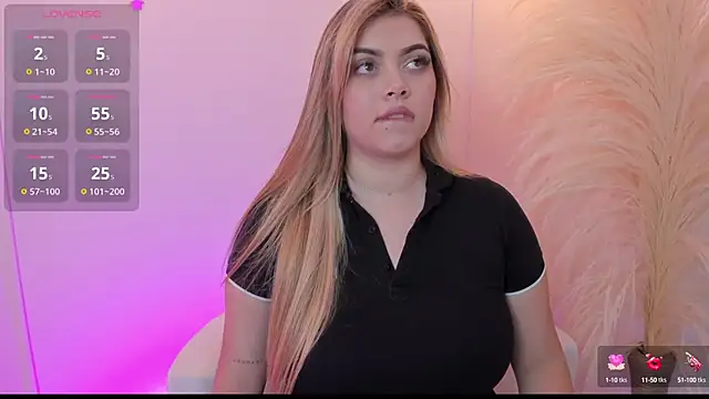 Snapshot of thaliafox_ chatting on 03-15-25, 07:42 thaliafox  online show from 03-15-25, 07:42