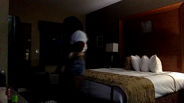 Youcunn online show from 03-18-26, 07:28