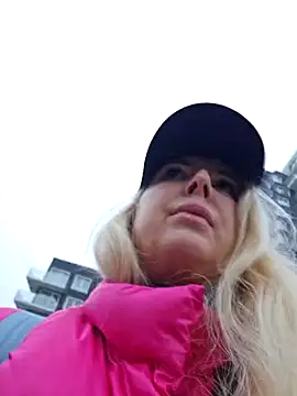 Snapshot of MariaRichi_ chatting on 02-10-25, 07:26 MariaRichi online show from 02-10-25, 07:26