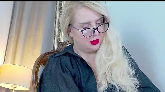 Snapshot of MariaRichi_ chatting on 02-14-25, 02:54 MariaRichi online show from 02-14-25, 02:54