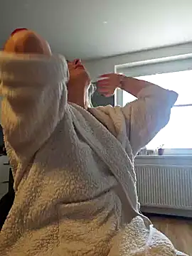 Snapshot of MariaRichi_ chatting on 03-12-25, 07:24 MariaRichi online show from 03-12-25, 07:24