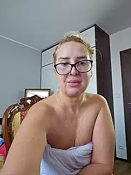 Snapshot of MariaRichi_ chatting on 03-16-25, 07:59 MariaRichi online show from 03-16-25, 07:59