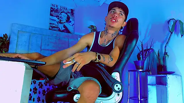 HannibalLester online show from 09-14-25, 05:01