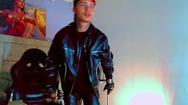 HannibalLester online show from 10-20-25, 05:08