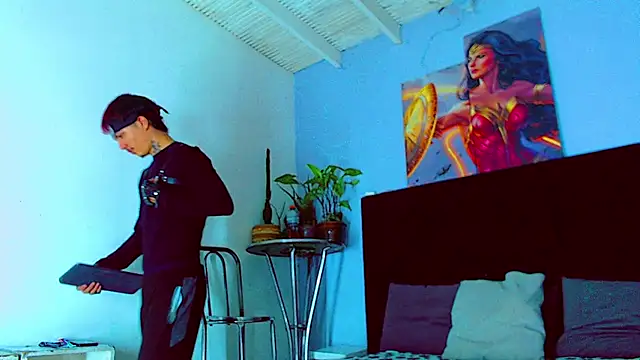 HannibalLester online show from 10-31-25, 05:52