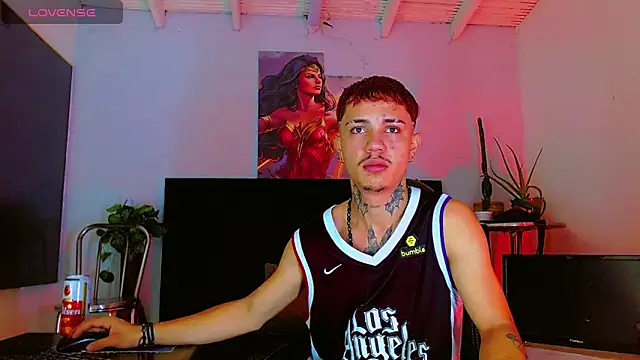 HannibalLester online show from 02-04-26, 03:56