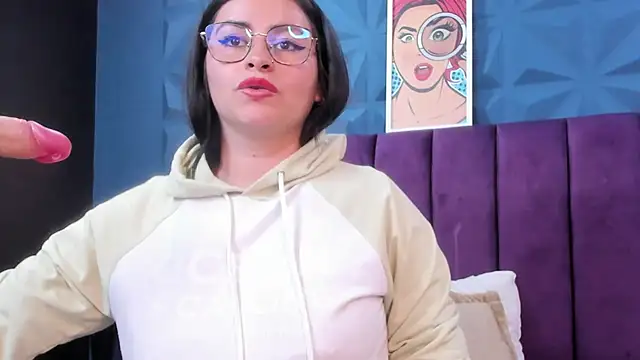 NicoleJonss online show from 05-15-26, 10:50