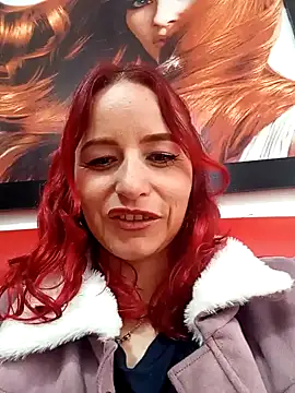 Snapshot of Rachhelle__ chatting on 12-27-24, 06:53 Rachhelle online show from 12-27-24, 06:53