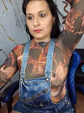 Snapshot of elena_jonees chatting on 05-21-26, 08:27 elena jonees online show from 05-21-26, 08:27