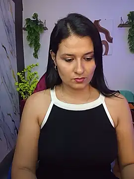 Snapshot of elena_jonees chatting on 06-04-26, 08:37 elena jonees online show from 06-04-26, 08:37