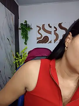 elena jonees online show from 06-23-26, 08:18