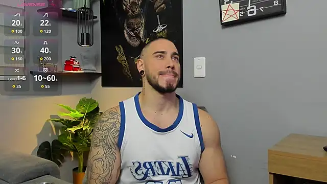 Giorgio-Leone online show from 12-22-25, 12:40