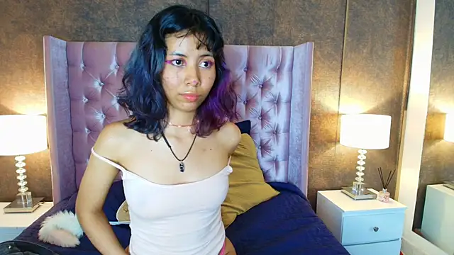 Akane Uwu online show from 02-22-25, 05:13