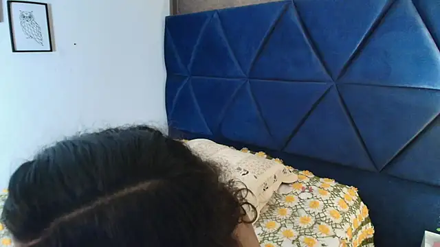 Akane Uwu online show from 09-30-25, 06:02