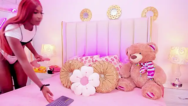 evangelin ts online show from 11-29-25, 01:36