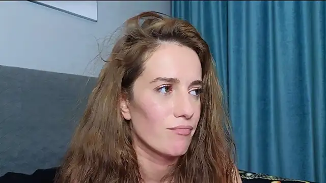 ElizaaXO online show from 12-25-24, 11:42