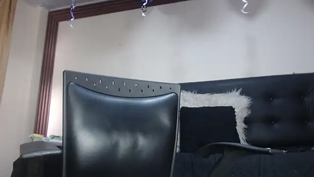 AnnieScott  online show from 11-29-25, 07:28