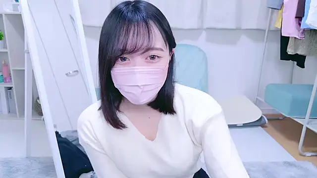 Snapshot of Yurie_ chatting on 12-21-24, 02:09 Yurie online show from 12-21-24, 02:09