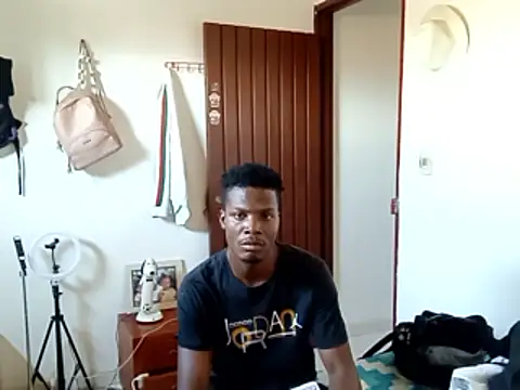 DalianHR33 online show from 01-18-26, 09:29