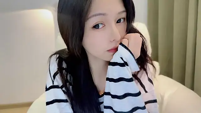 Snapshot of xiaodaibabyy chatting on 02-21-26, 02:40 xiaodaibabyy online show from 02-21-26, 02:40
