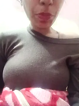 Snapshot of InLero chatting on 02-06-25, 03:27 InLero online show from 02-06-25, 03:27