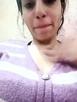 Snapshot of InLero chatting on 02-11-25, 05:05 InLero online show from 02-11-25, 05:05