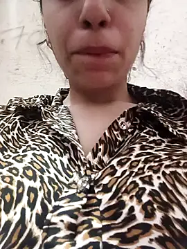 Snapshot of InLero chatting on 02-13-25, 03:07 InLero online show from 02-13-25, 03:07