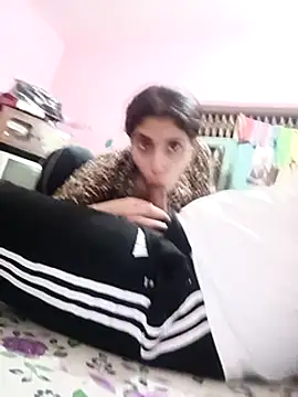 Snapshot of InLero chatting on 02-22-25, 11:57 InLero online show from 02-22-25, 11:57