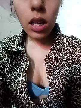 Snapshot of InLero chatting on 03-12-25, 07:46 InLero online show from 03-12-25, 07:46