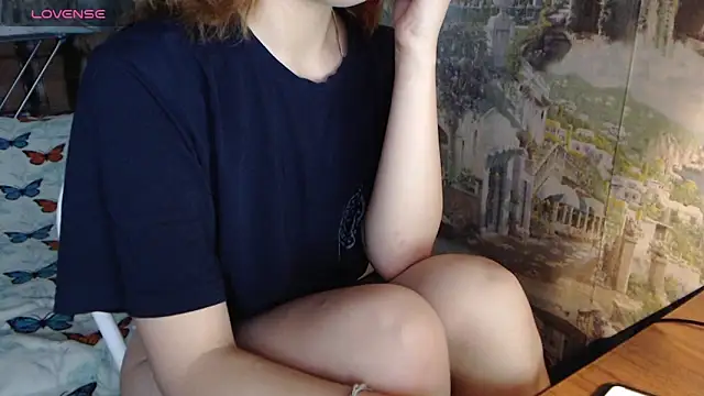 -LauraGold- online show from 12-28-24, 11:41