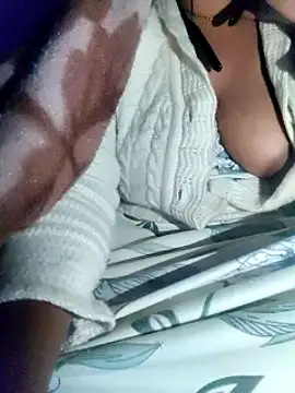 lovelyruhi online show from 12-14-24, 06:09