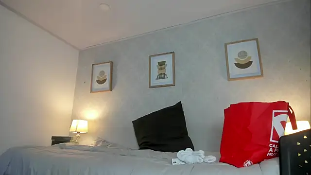 Caroline dh online show from 07-24-26, 11:30