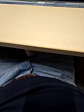 Snapshot of Ibag01 chatting on 01-23-25, 03:01 Ibag01 online show from 01-23-25, 03:01