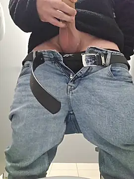 Snapshot of Ibag01 chatting on 01-19-26, 02:10 Ibag01 online show from 01-19-26, 02:10