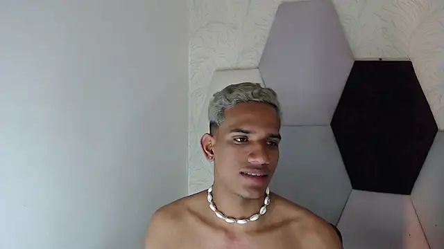 AbrahanBratz online show from 01-30-25, 06:00