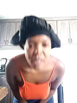 Feathergal69  online show from 01-10-26, 10:50