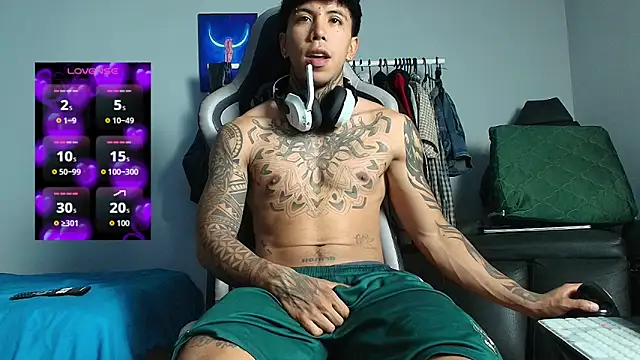 Nickhot0609 online show from 03-23-26, 09:24