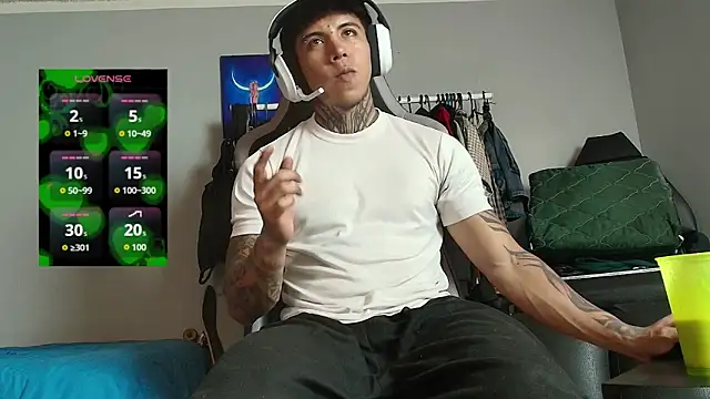 Nickhot0609 online show from 03-24-26, 09:09