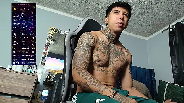 Nickhot0609 online show from 07-24-26, 11:25