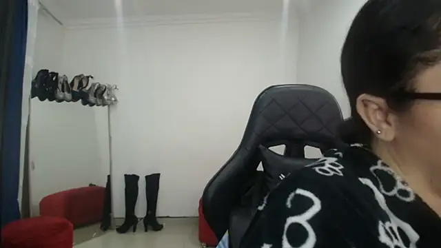 Madame Shein  online show from 02-14-25, 09:21