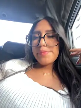 AleFantasy0001 online show from 11-30-25, 10:47