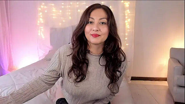 Snapshot of karla_paradise_ chatting on 12-16-24, 06:27 karla paradise online show from 12-16-24, 06:27